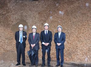 林野庁の今井敏長官、大分県の太田副知事がグリーン発電大分をご視察